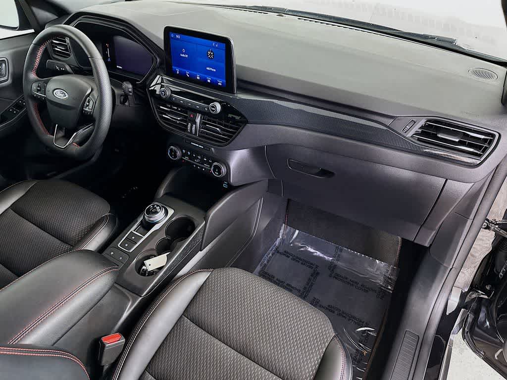 Thumbnail: 2023 Ford Escape - 32