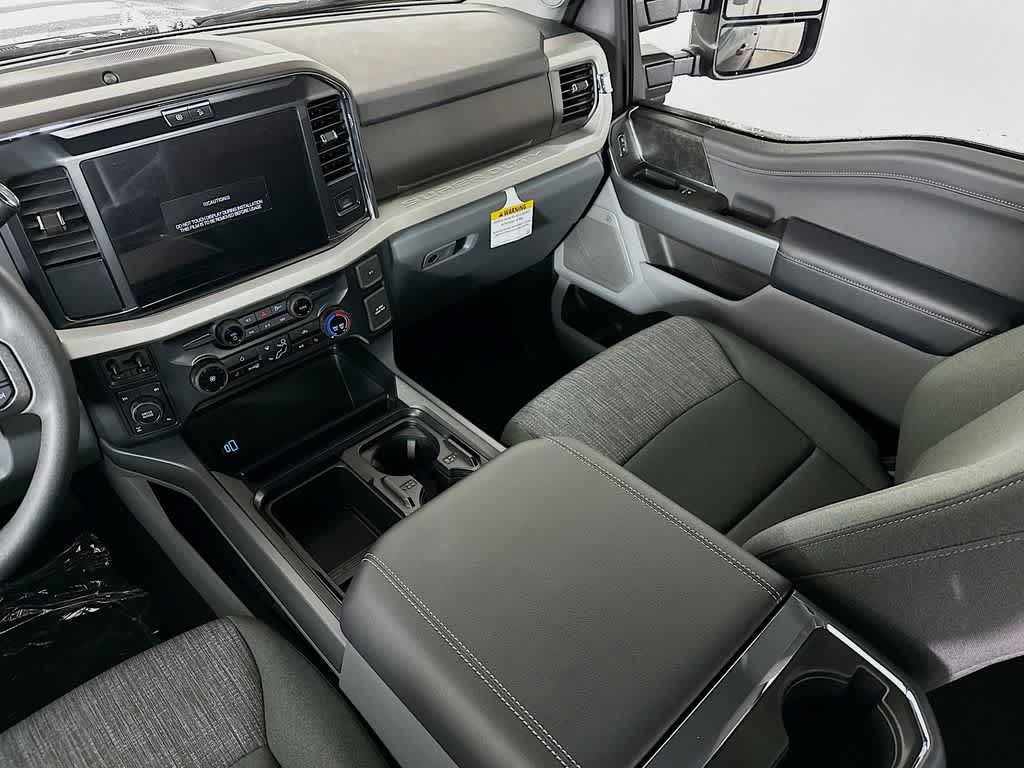 Thumbnail: 2026 Ford F-250 - 11