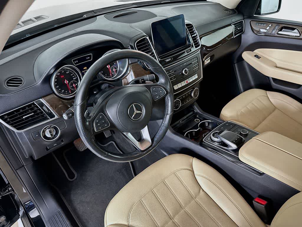 Thumbnail: 2018 Mercedes-Benz GLS - 2