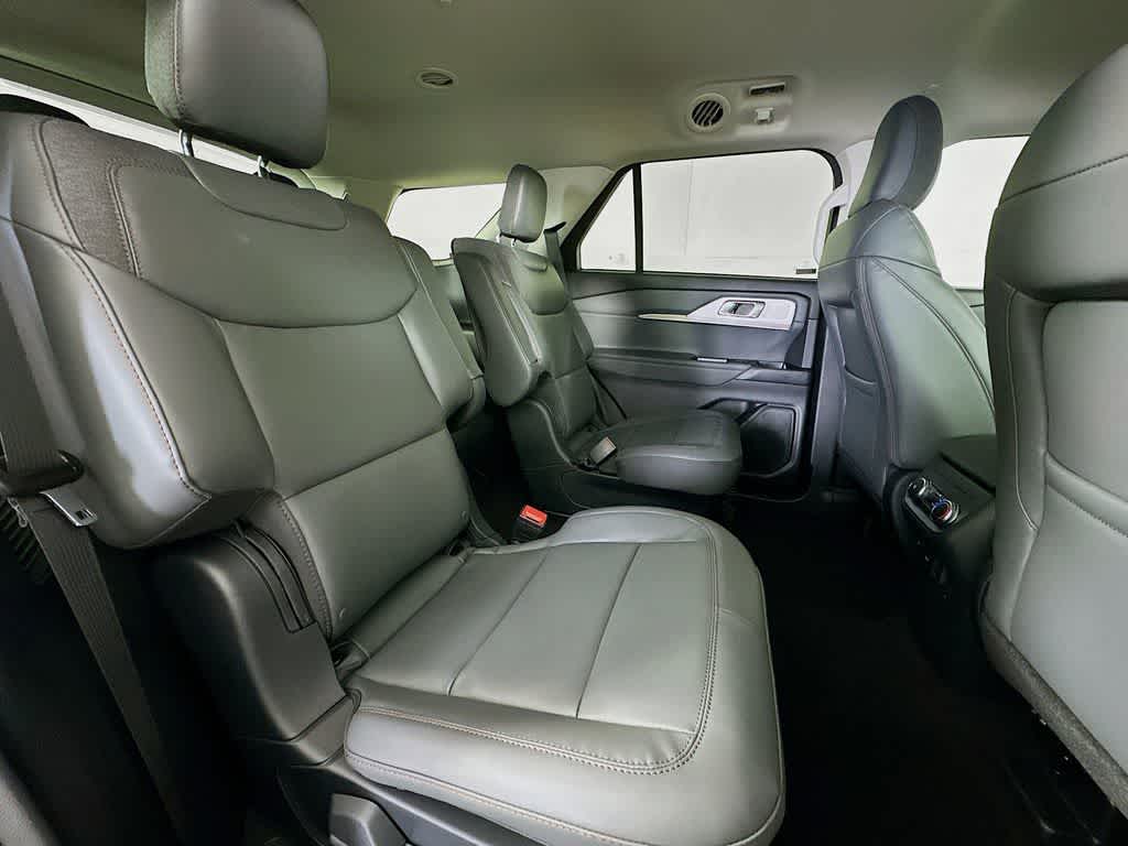 Thumbnail: 2026 Ford Explorer - 31