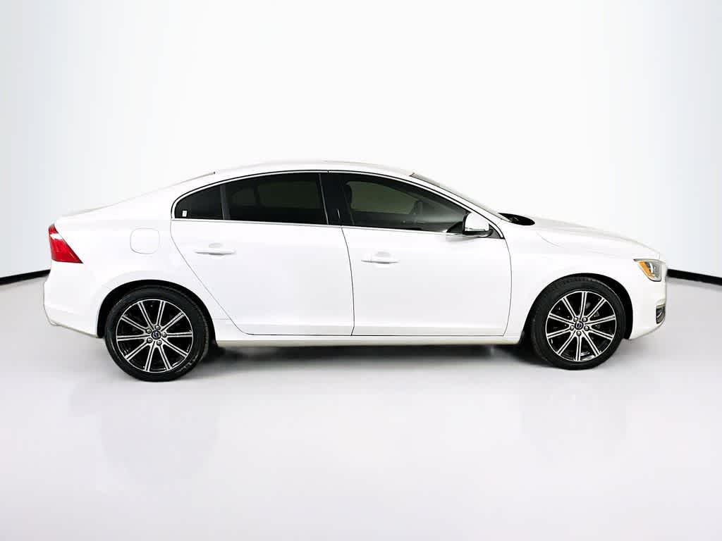 Thumbnail: 2018 Volvo S60 - 25