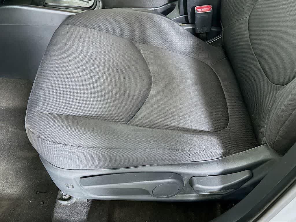 Thumbnail: 2010 Kia Soul - 26