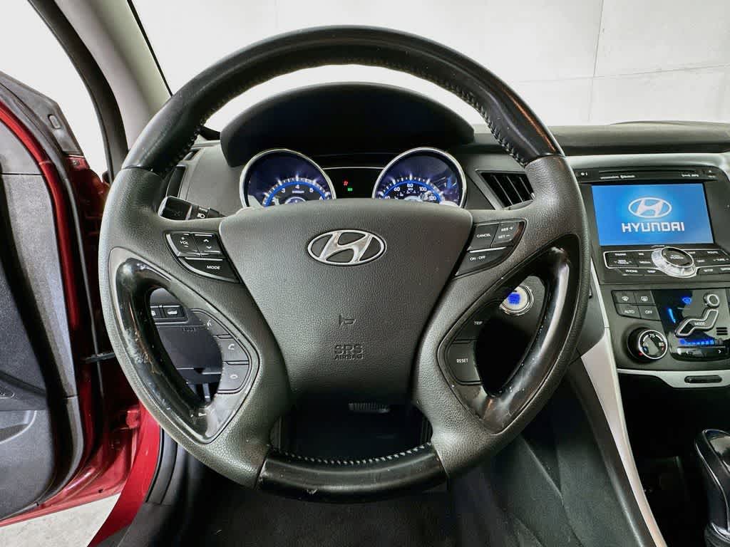 Thumbnail: 2011 Hyundai Sonata - 14