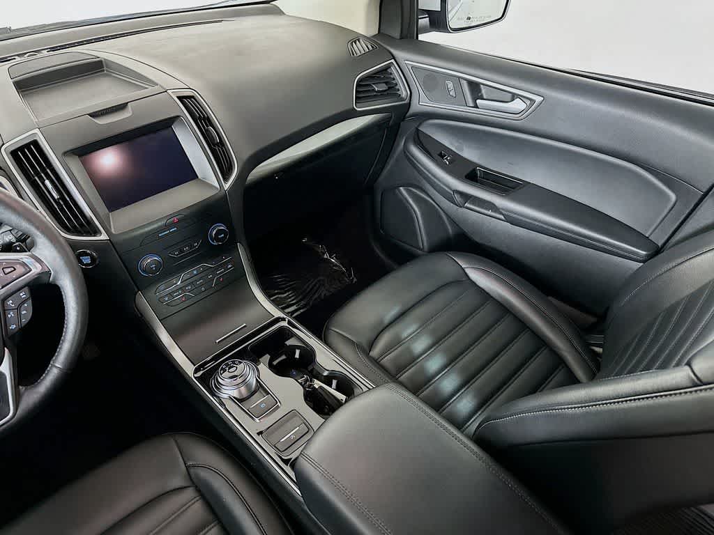 Thumbnail: 2020 Ford Edge - 11