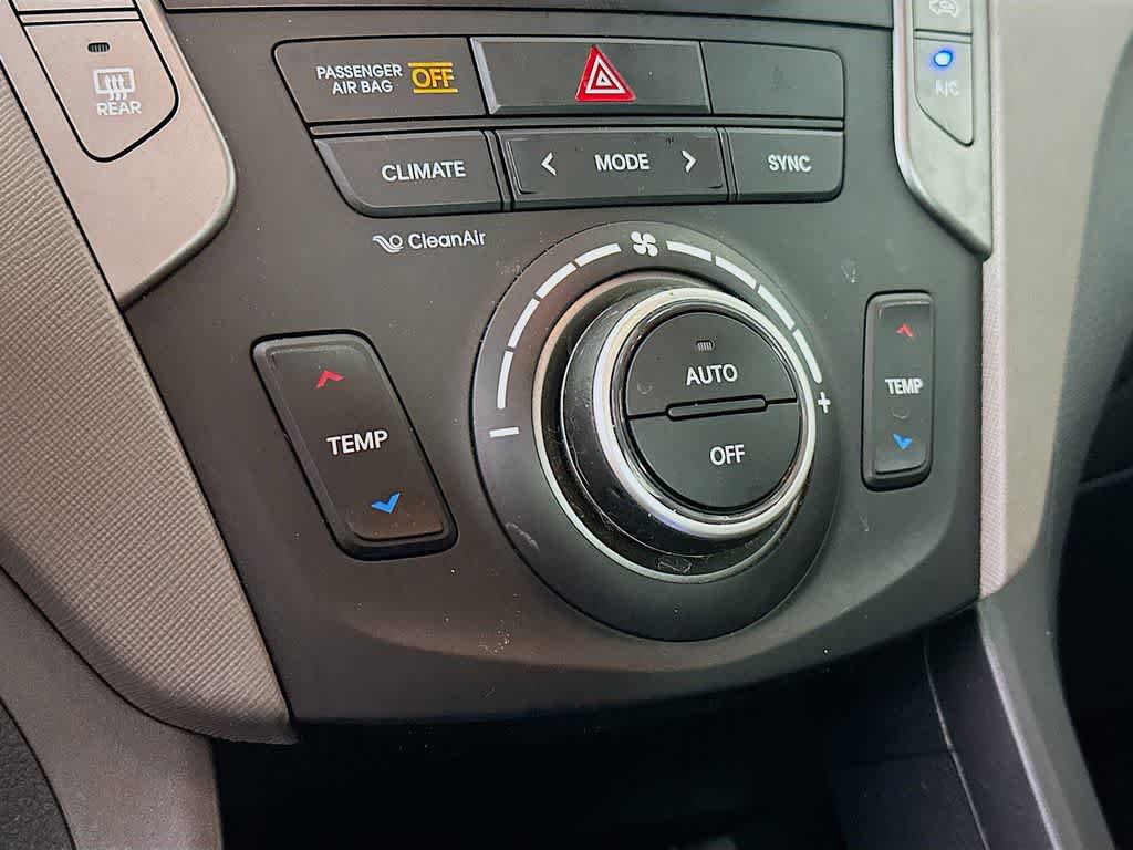 Thumbnail: 2018 Hyundai Santa Fe - 17