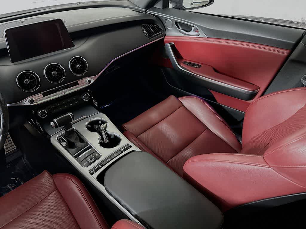 Thumbnail: 2019 Kia Stinger - 11