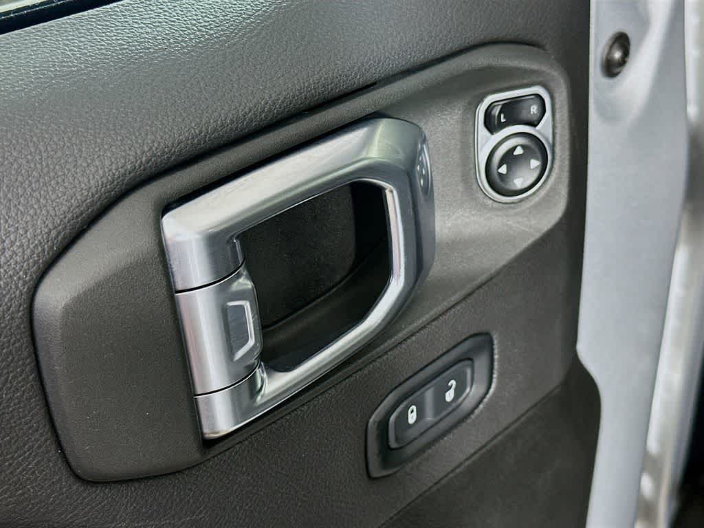 Thumbnail: 2024 Jeep Wrangler - 28