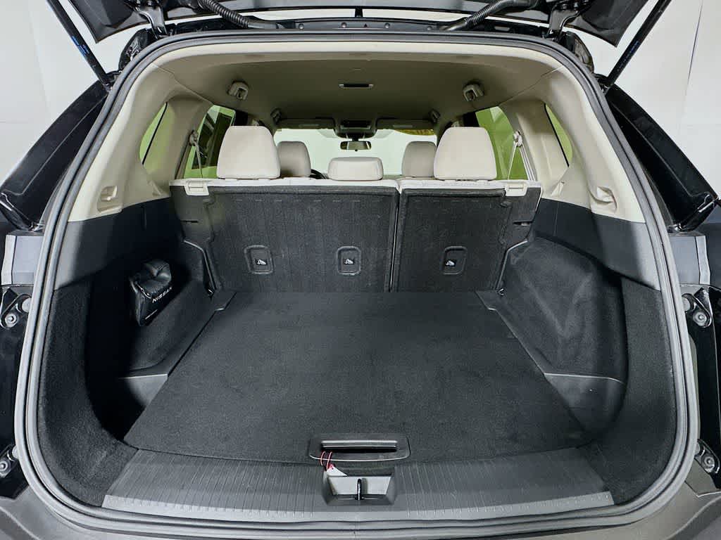 Thumbnail: 2023 Nissan Rogue - 21