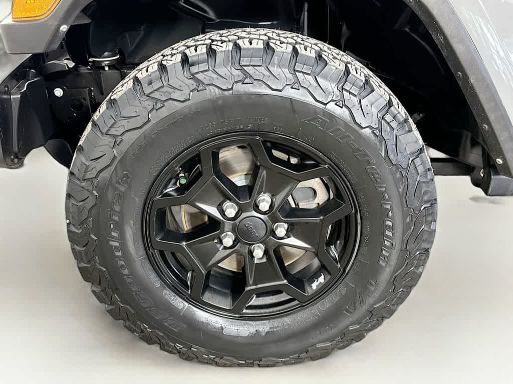 Thumbnail: 2021 Jeep Gladiator - 8