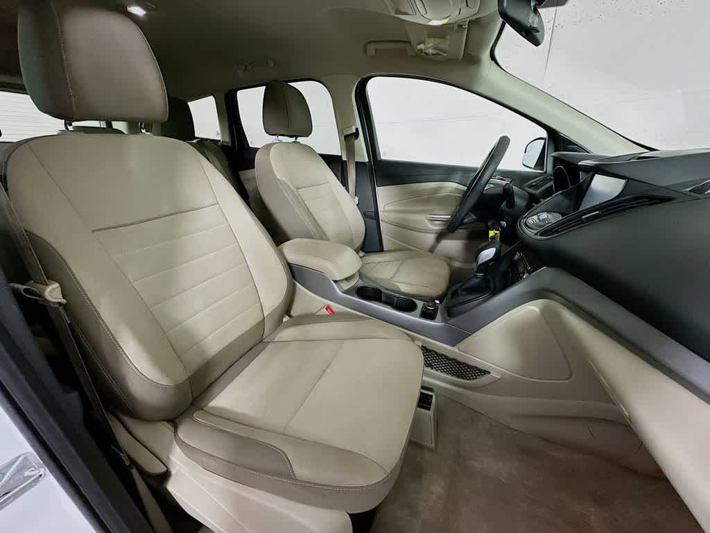 Thumbnail: 2015 Ford Escape - 15