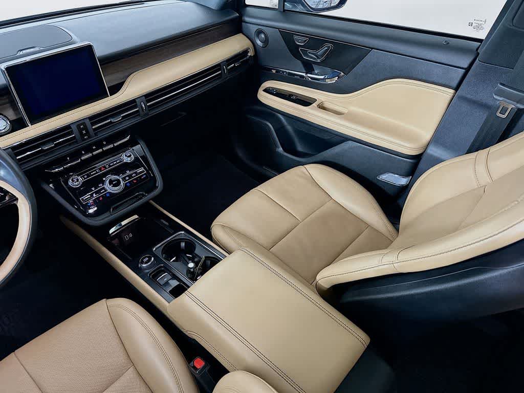 Thumbnail: 2021 Lincoln Corsair - 11