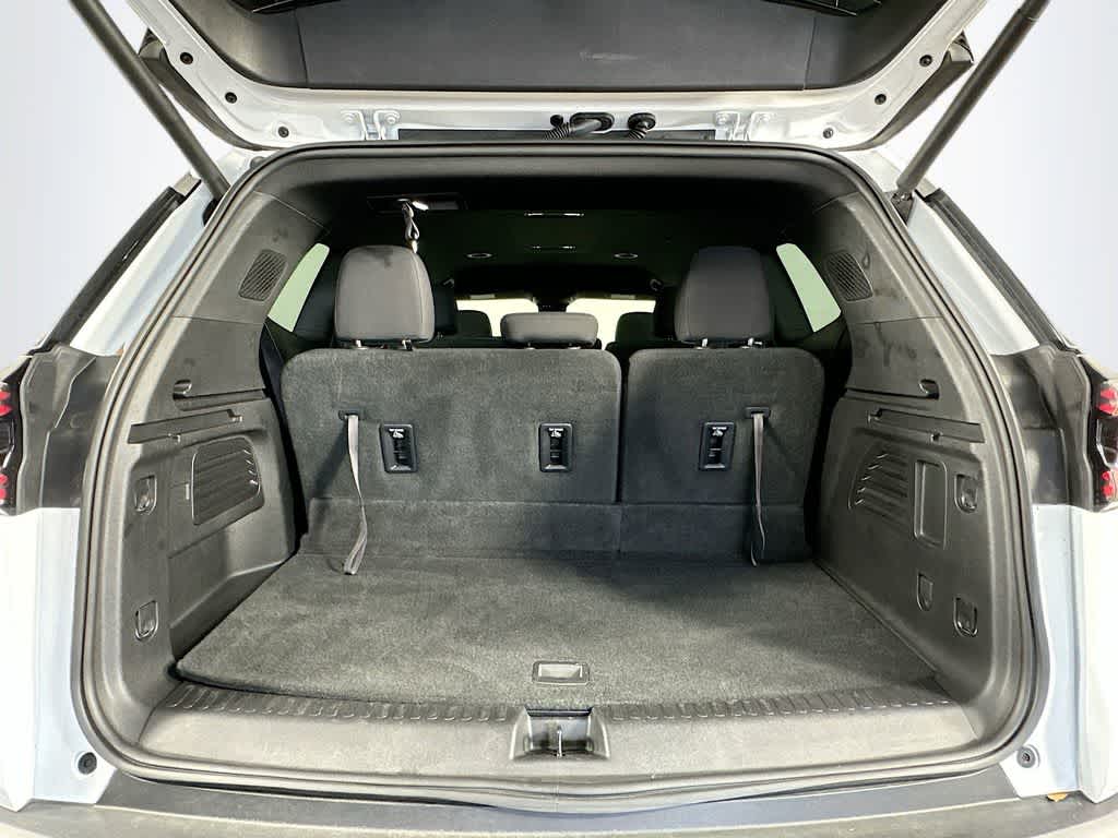 Thumbnail: 2025 GMC Acadia - 21