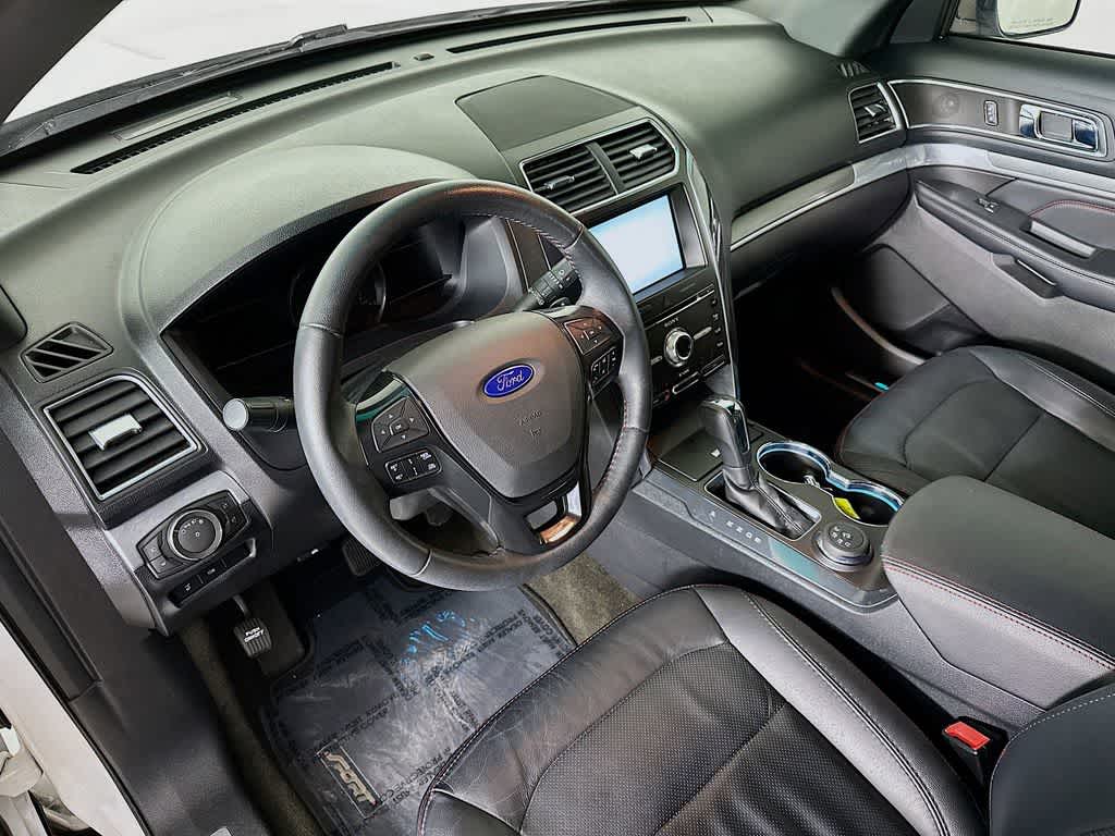 Thumbnail: 2016 Ford Explorer - 2