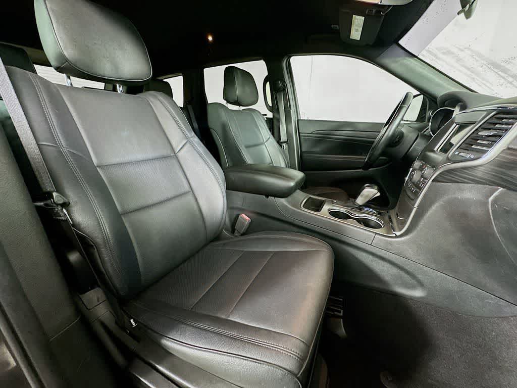 Thumbnail: 2020 Jeep Grand Cherokee - 13