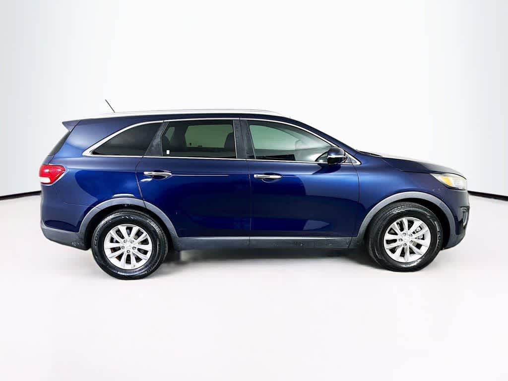 Thumbnail: 2016 Kia Sorento - 26