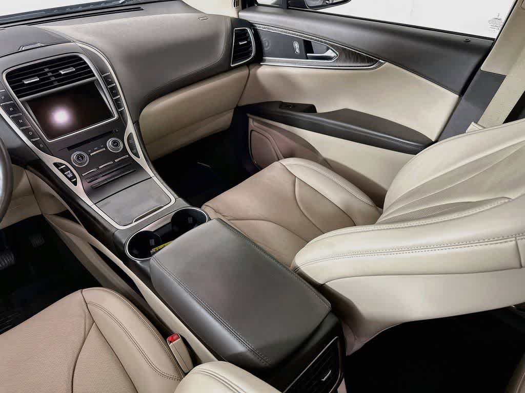Thumbnail: 2017 Lincoln MKX - 11
