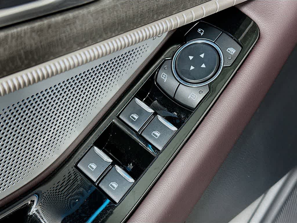 Thumbnail: 2025 Ford Explorer - 29