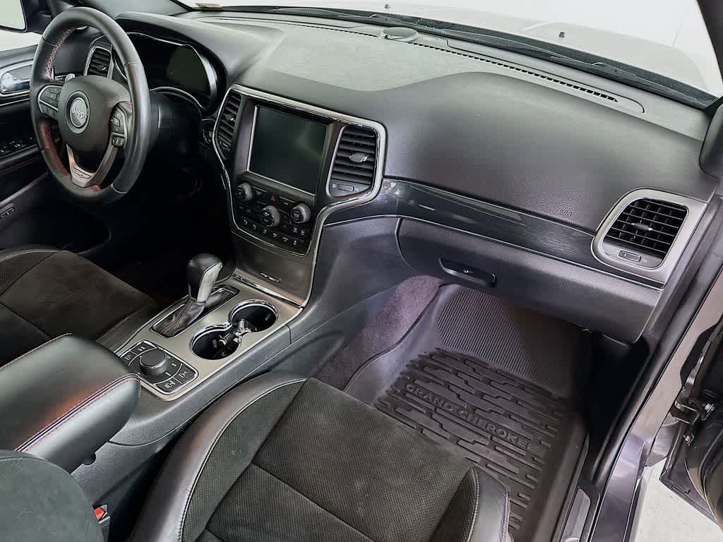 Thumbnail: 2017 Jeep Grand Cherokee - 34