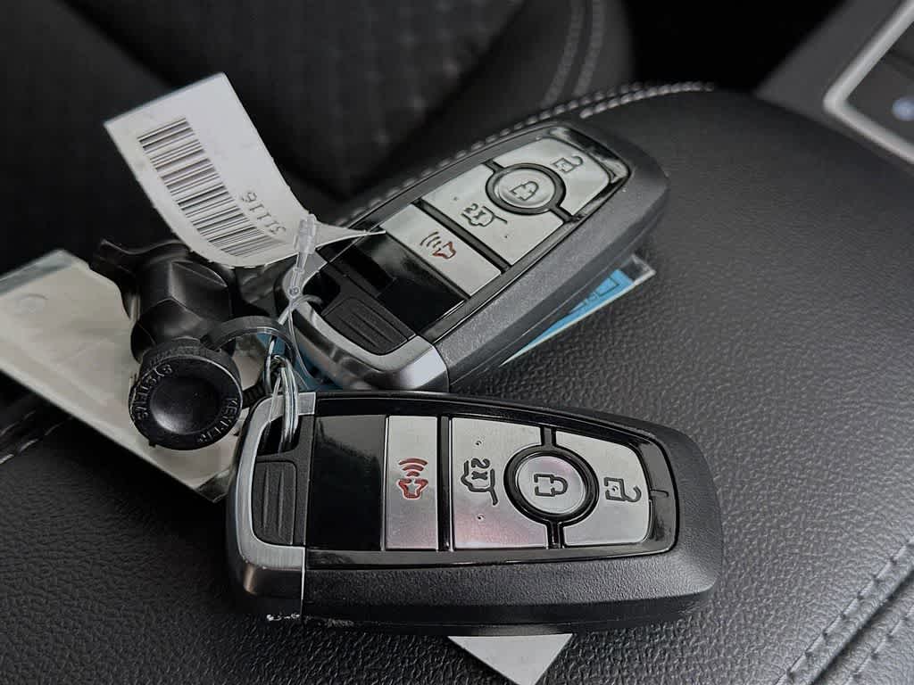 Thumbnail: 2025 Ford Escape - 21