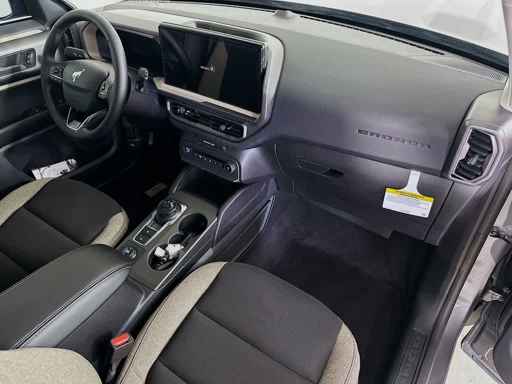 Thumbnail: 2025 Ford Bronco Sport - 31