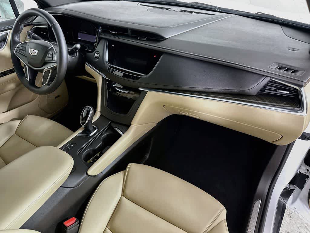 Thumbnail: 2018 Cadillac XT5 - 32