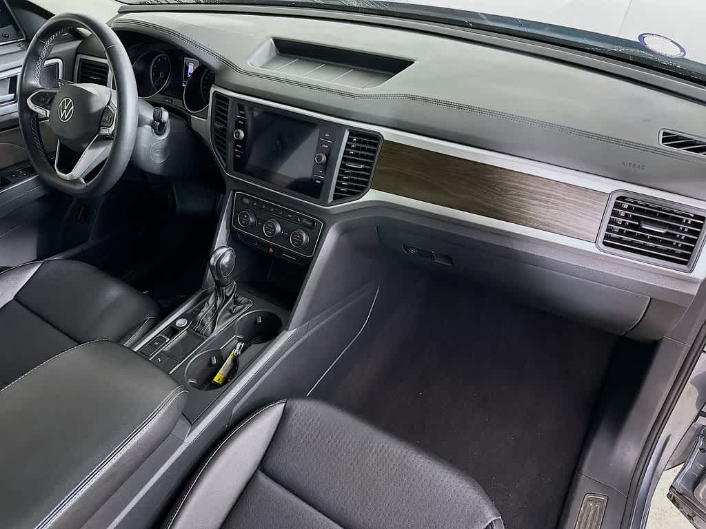 Thumbnail: 2021 Volkswagen Atlas - 33