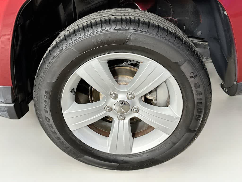 Thumbnail: 2016 Jeep Compass - 8