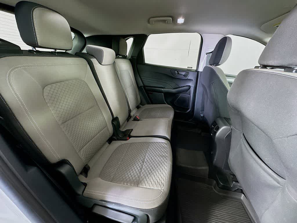 Thumbnail: 2022 Ford Escape - 31