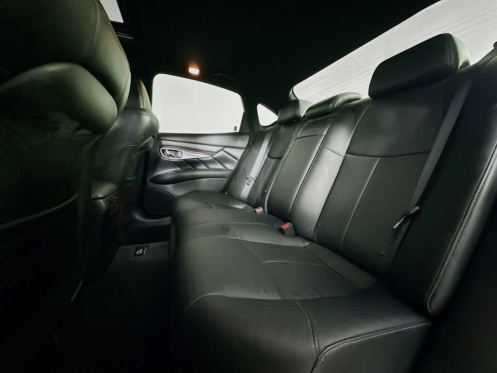 Thumbnail: 2014 INFINITI Q70 - 14