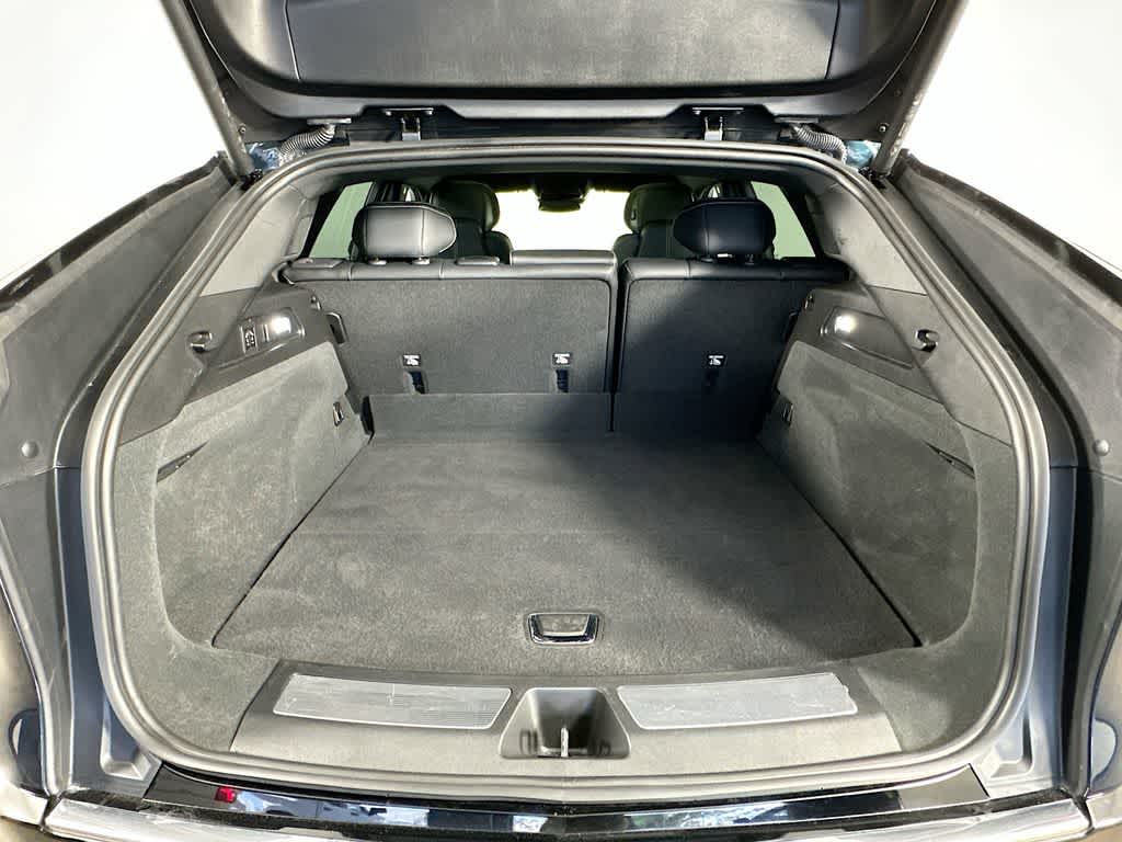 Thumbnail: 2024 Cadillac Lyriq - 21