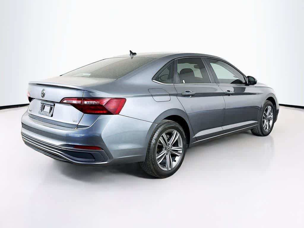 Thumbnail: 2024 Volkswagen Jetta - 24