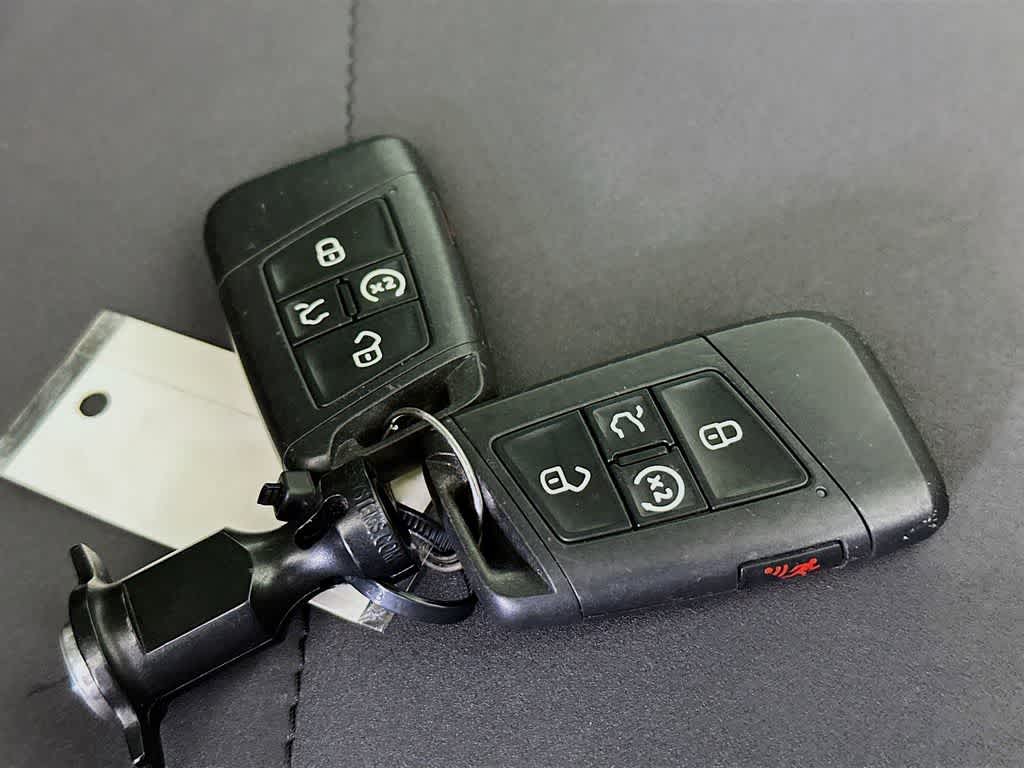 Thumbnail: 2022 Volkswagen Taos - 21