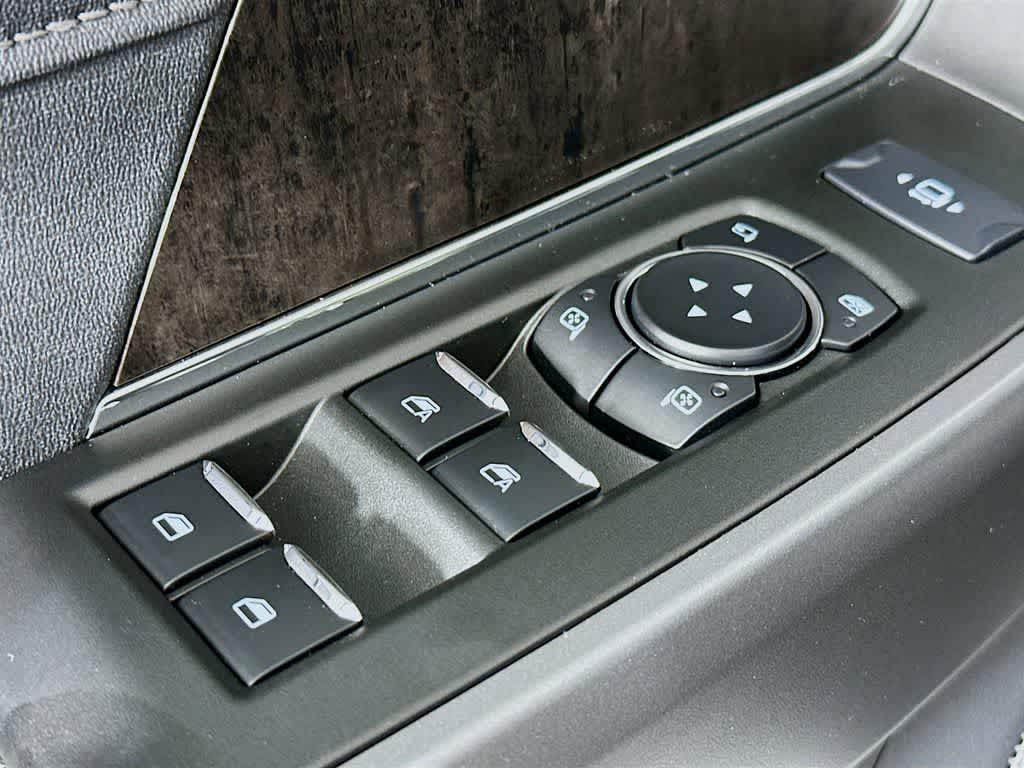 Thumbnail: 2025 Ford F-250 - 30