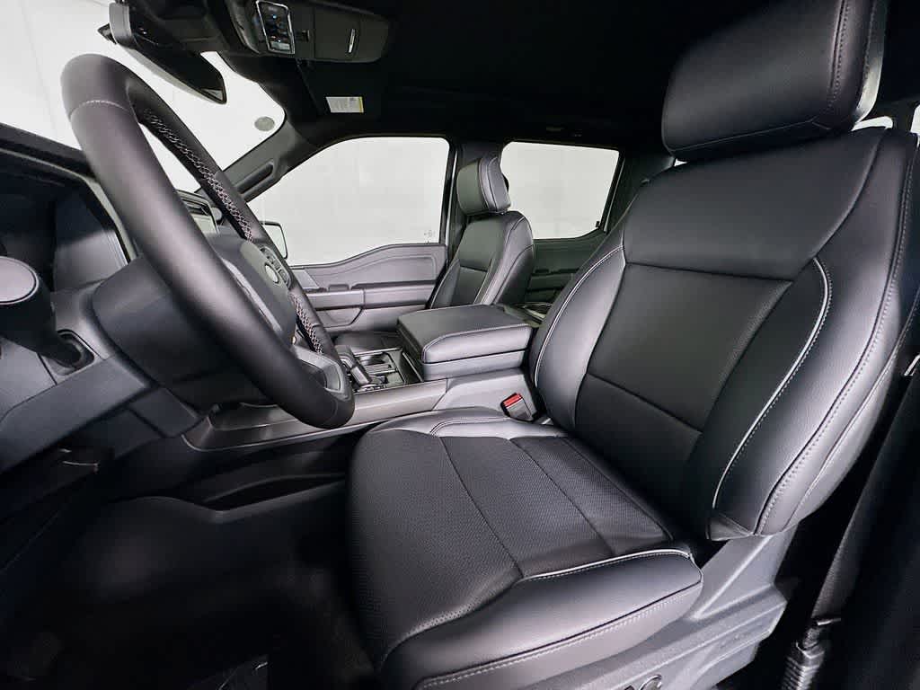 2025 Ford F-150 Lariat 12