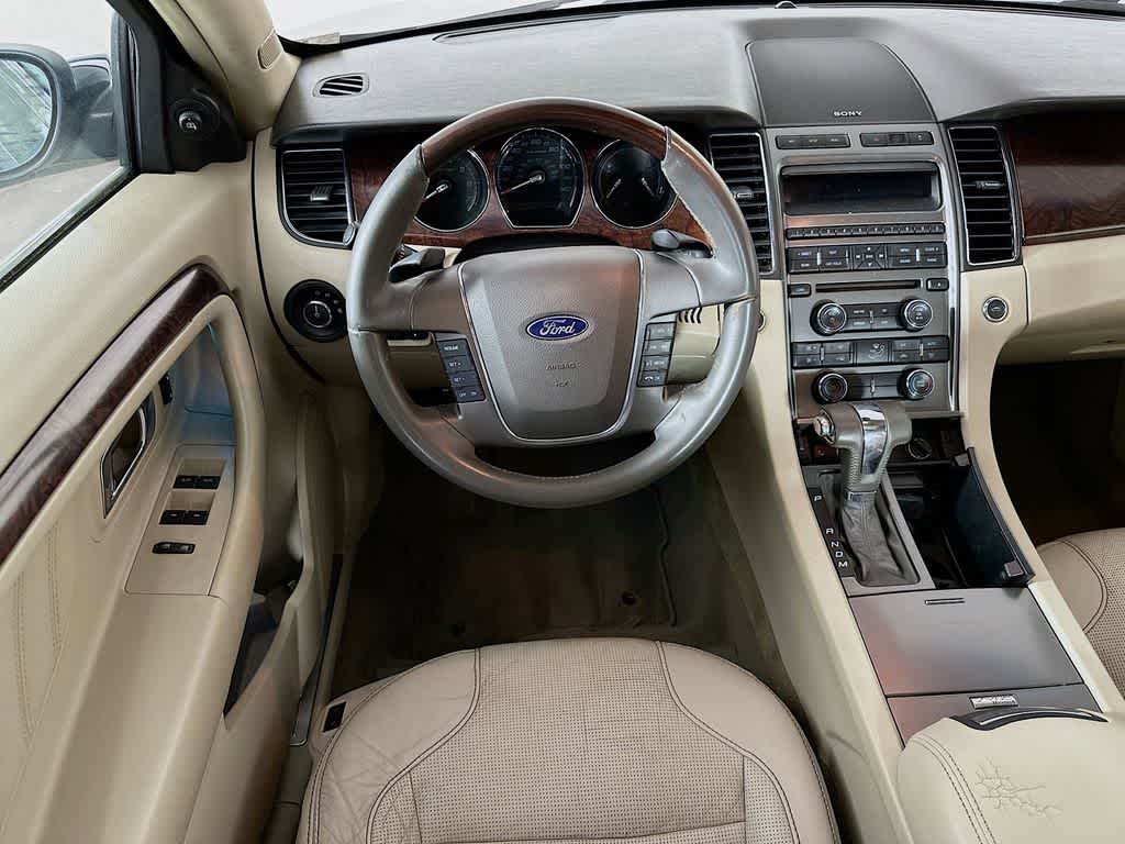 Thumbnail: 2010 Ford Taurus - 10