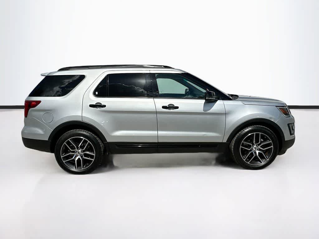 2016 Ford Explorer Sport 26