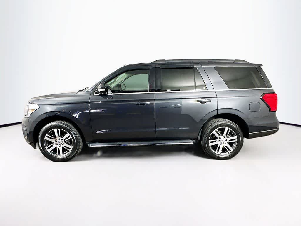 Thumbnail: 2022 Ford Expedition - 3