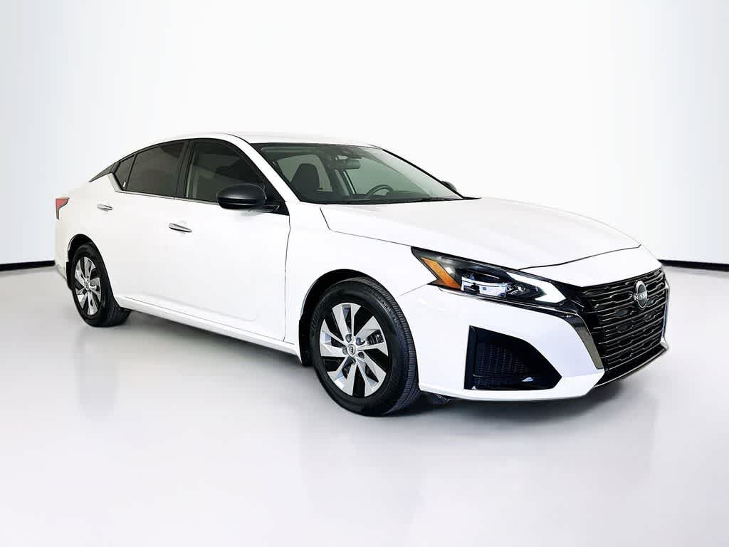 Thumbnail: 2024 Nissan Altima - 23