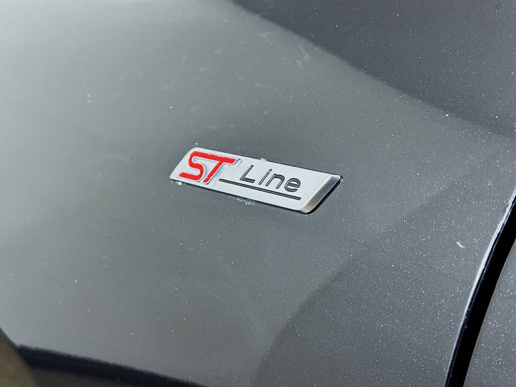 Thumbnail: 2023 Ford Escape - 7