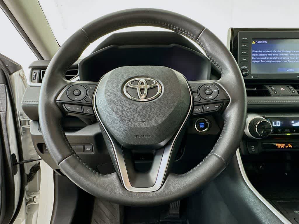 Thumbnail: 2021 Toyota RAV4 - 16