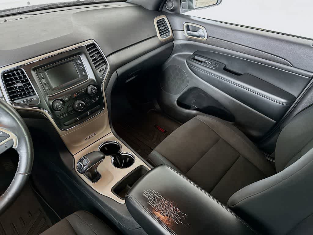 Thumbnail: 2015 Jeep Grand Cherokee - 11