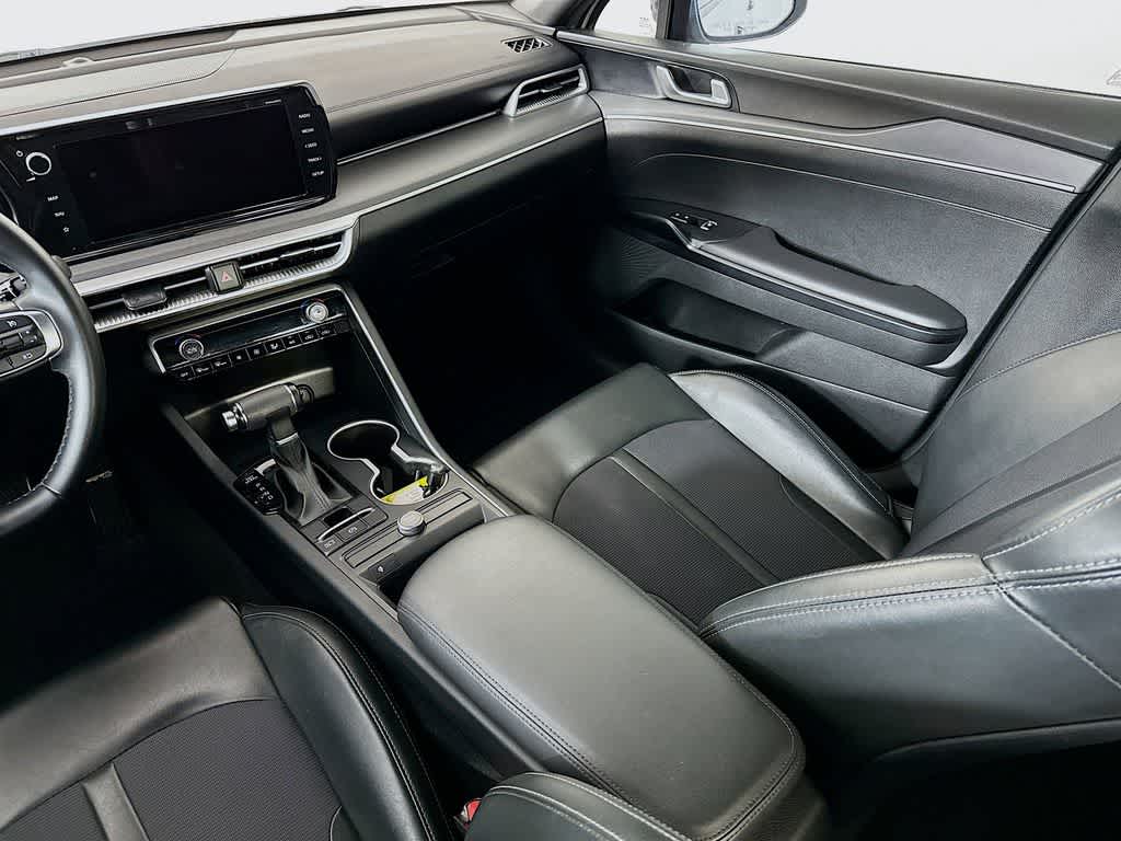 Thumbnail: 2022 Kia K5 - 11