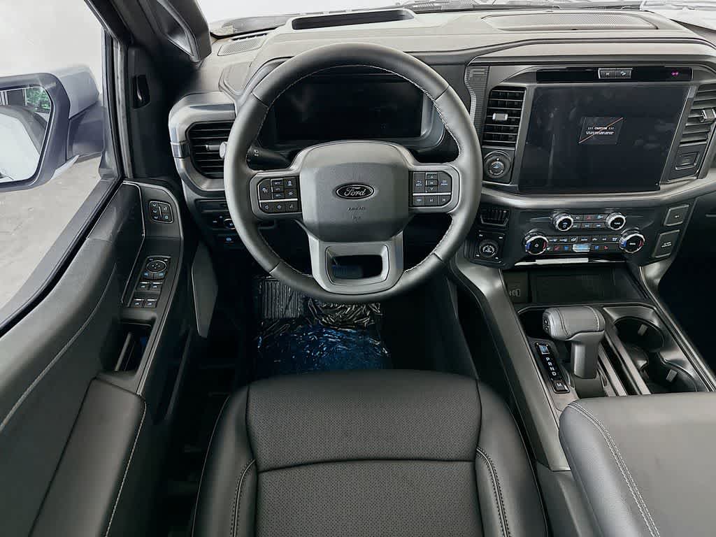 2025 Ford F-150 Lariat 10