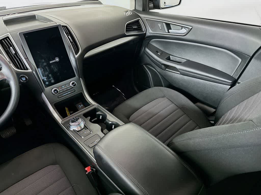 Thumbnail: 2022 Ford Edge - 11
