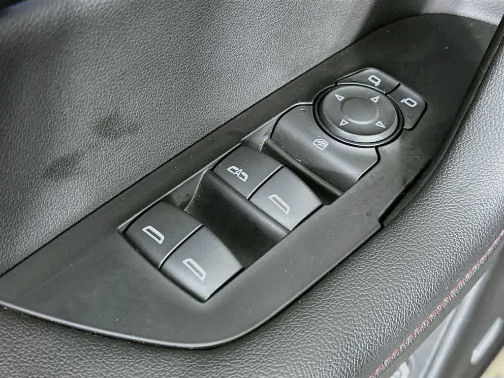 Thumbnail: 2025 Chevrolet Blazer - 30