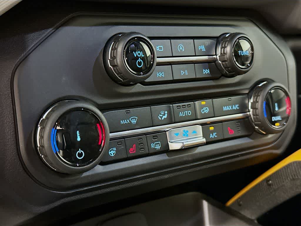 Thumbnail: 2022 Ford Bronco - 17