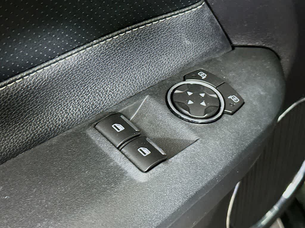 Thumbnail: 2015 Ford Mustang - 28