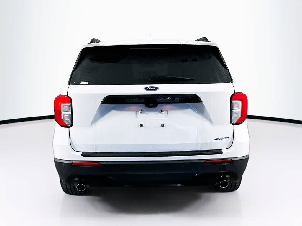Thumbnail: 2022 Ford Explorer - 5