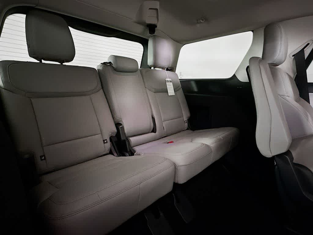 Thumbnail: 2026 Ford Expedition - 30