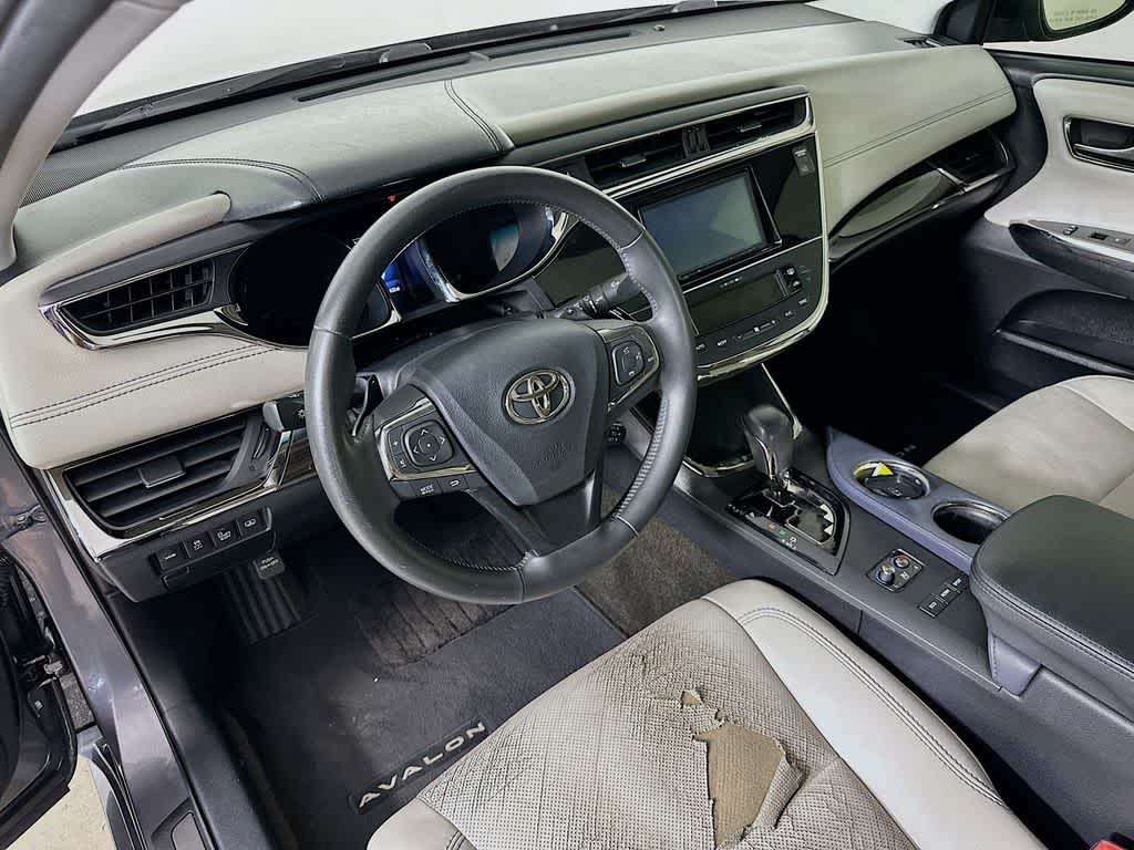 Thumbnail: 2013 Toyota Avalon - 2